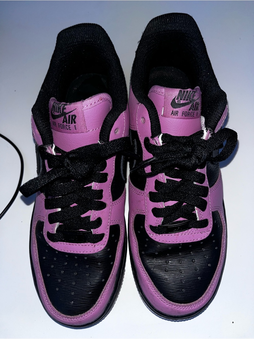 Nike Low Top Sneakers in Pink and Black